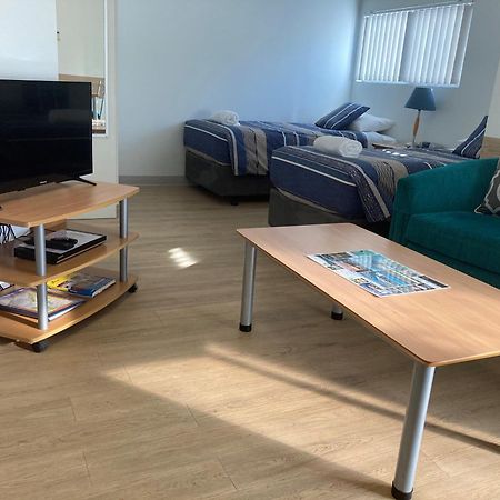 Mandurah Ocean Marina Chalets Экстерьер фото