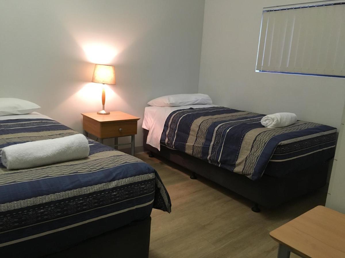 Mandurah Ocean Marina Chalets Экстерьер фото