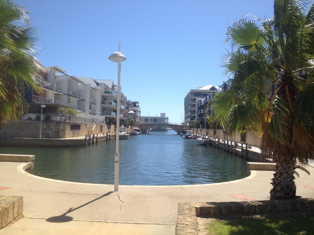 Mandurah Ocean Marina Chalets Экстерьер фото