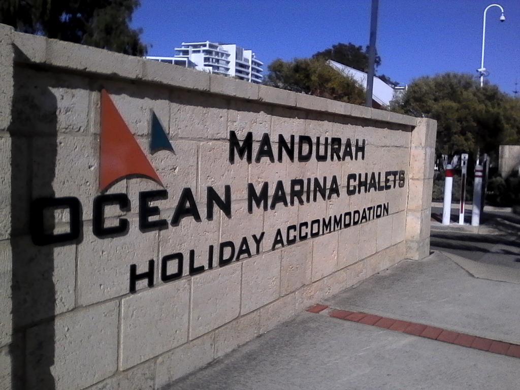 Mandurah Ocean Marina Chalets Экстерьер фото