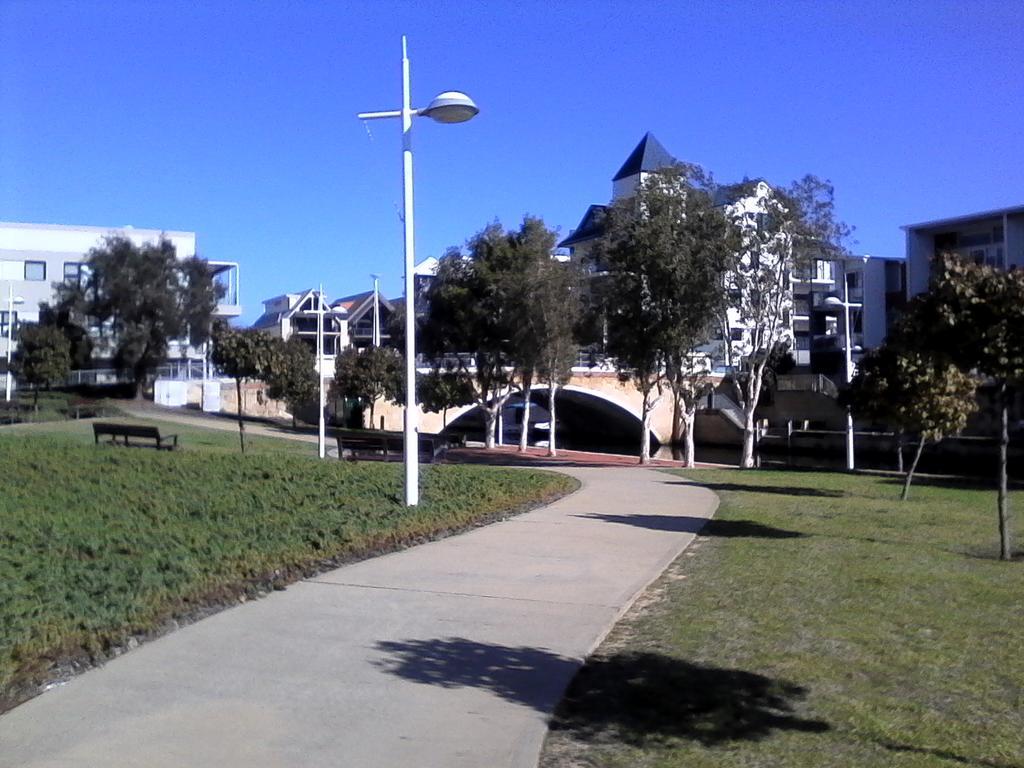 Mandurah Ocean Marina Chalets Экстерьер фото