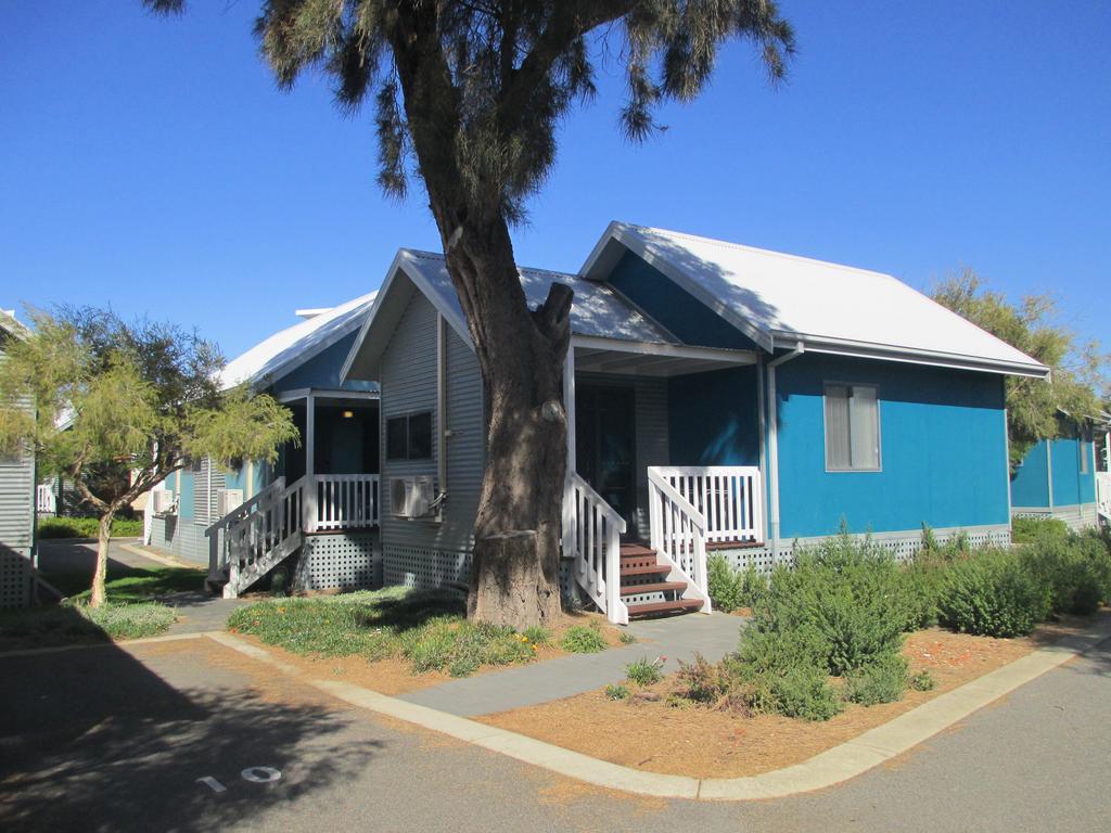 Mandurah Ocean Marina Chalets Экстерьер фото