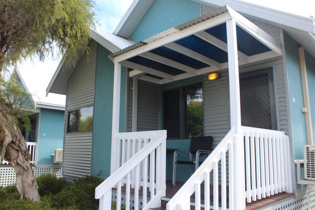 Mandurah Ocean Marina Chalets Экстерьер фото