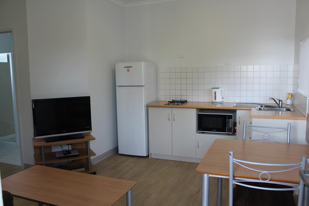 Mandurah Ocean Marina Chalets Экстерьер фото