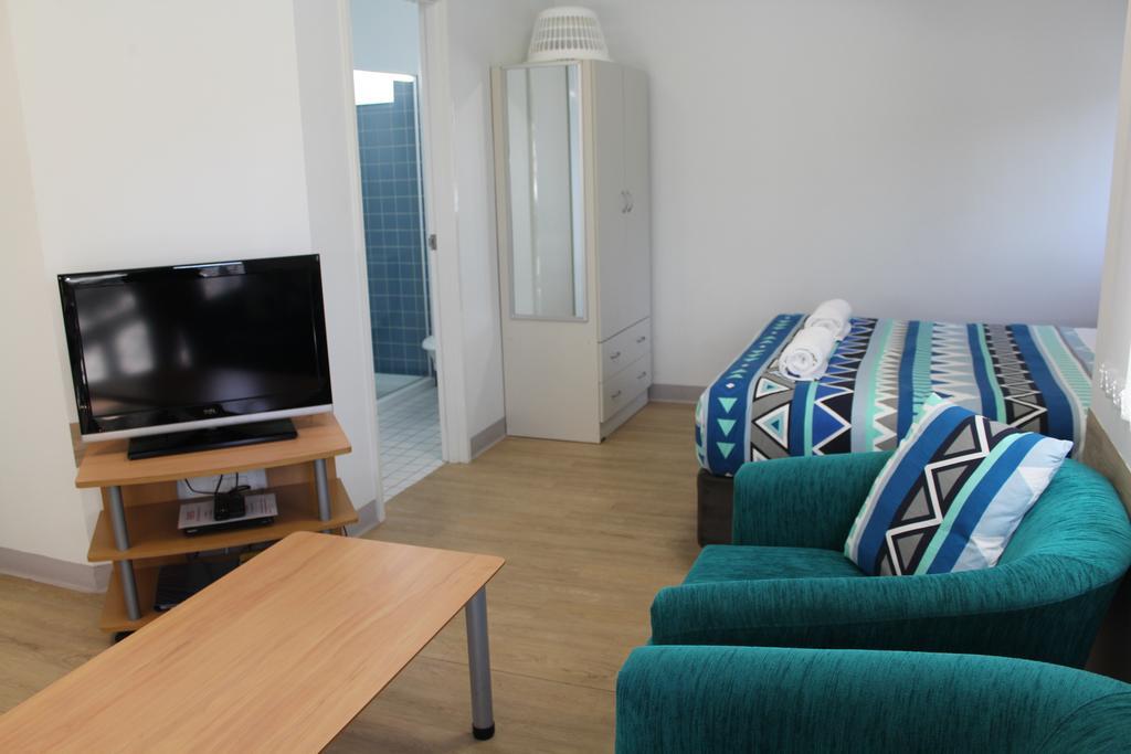 Mandurah Ocean Marina Chalets Экстерьер фото